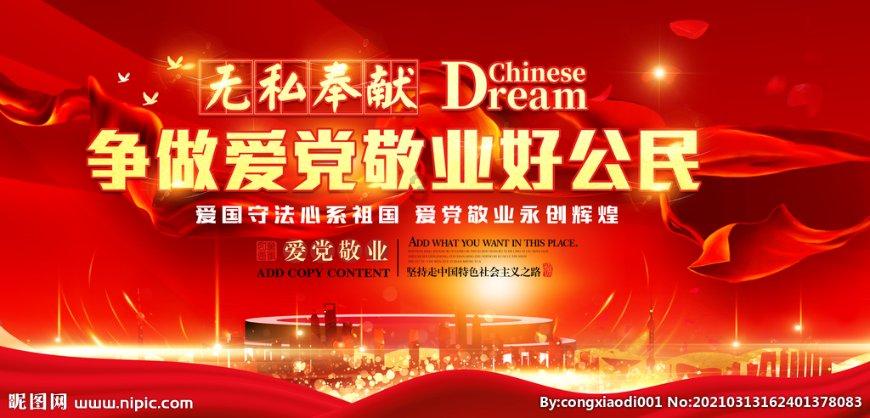 爱犬双目失明，奶奶把博美当亲孙一样背在身上：我来当你的眼睛！